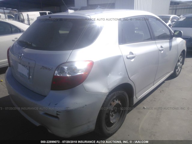2T1KU40E09C054353 - 2009 TOYOTA COROLLA MATRIX  SILVER photo 4