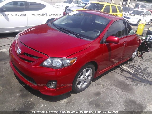 5YFBU4EE7DP197513 - 2013 TOYOTA COROLLA S/LE RED photo 2