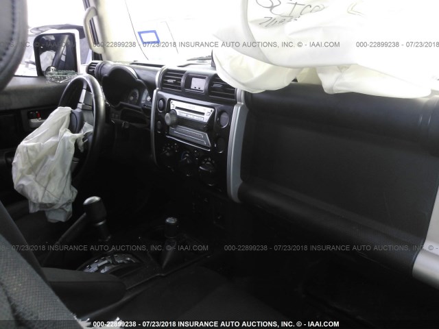 JTEBU11F470006900 - 2007 TOYOTA FJ CRUISER BLACK photo 5