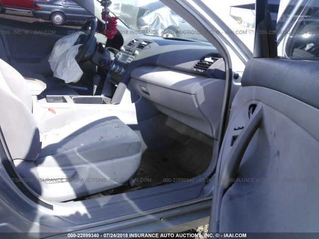 4T1BE46KX7U059467 - 2007 TOYOTA CAMRY NEW GENERAT CE/LE/XLE/SE SILVER photo 5