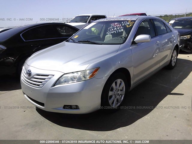 JTNBK46K173009748 - 2007 TOYOTA CAMRY NEW GENERAT LE/XLE/SE SILVER photo 2