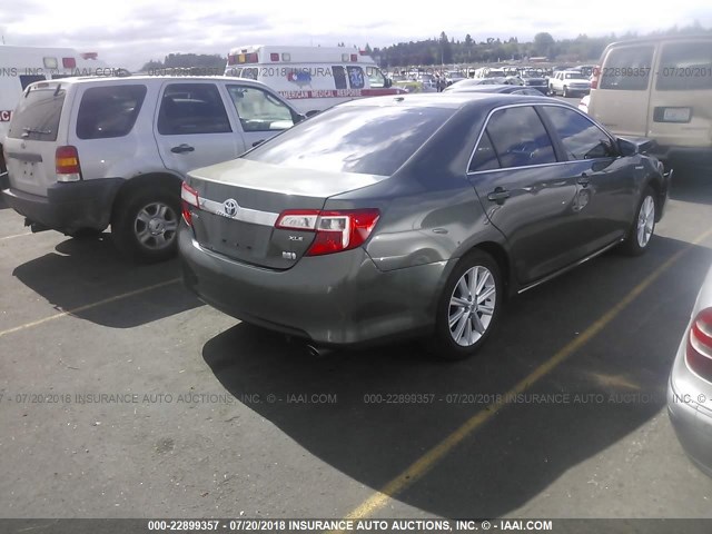 4T1BD1FK8EU101472 - 2014 TOYOTA CAMRY HYBRID/LE/XLE 灰色 照片 4