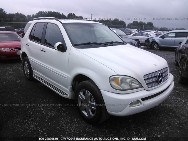 4JGAB75E95A517631 - 2005 MERCEDES-BENZ ML 500 WHITE photo 1