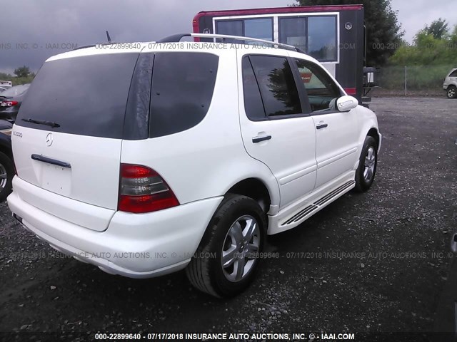 4JGAB75E95A517631 - 2005 MERCEDES-BENZ ML 500 WHITE photo 4