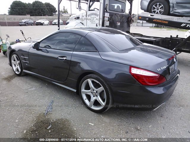 WDDJK7DA9DF014742 - 2013 MERCEDES-BENZ SL 550 GRAY photo 3