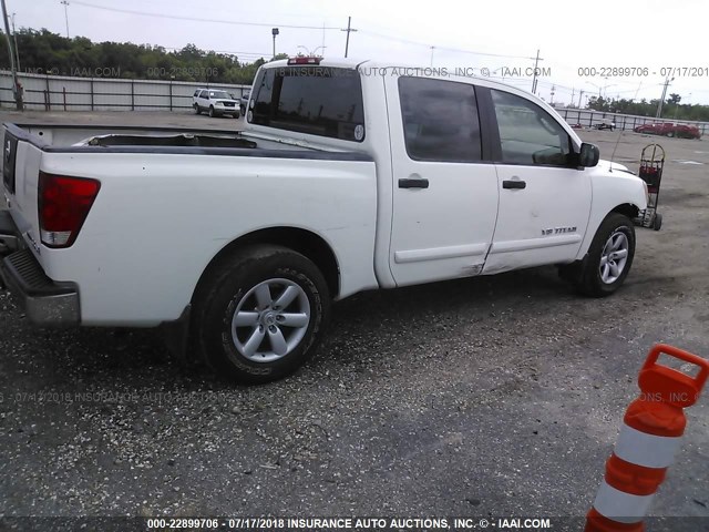 1N6BA07D08N334619 - 2008 NISSAN TITAN XE/SE/LE WHITE photo 4