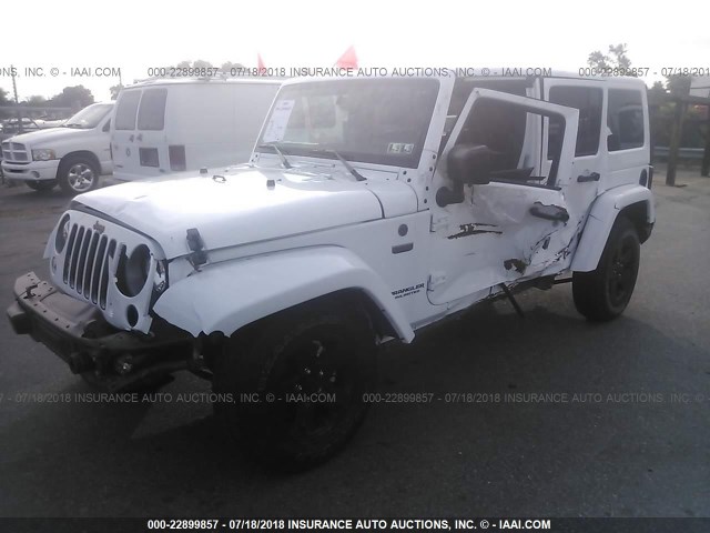 1C4BJWEG1FL584916 - 2015 JEEP WRANGLER UNLIMITE SAHARA WHITE photo 6