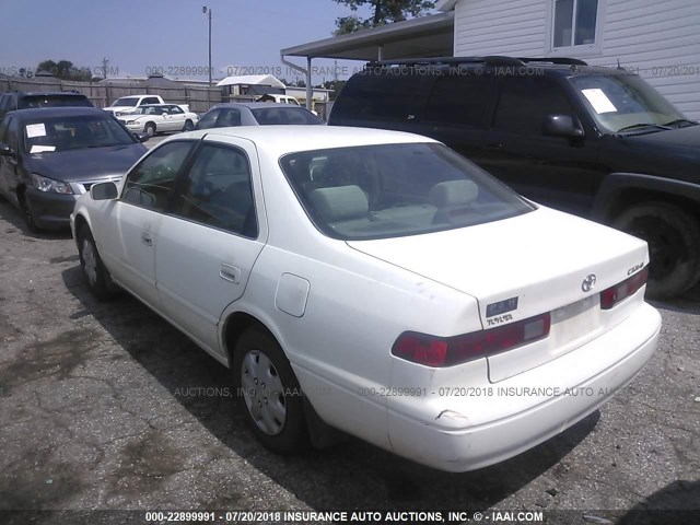 4T1BG22K3XU396373 - 1999 TOYOTA CAMRY CE/LE/XLE 白色 照片 3