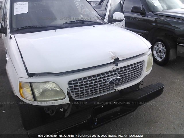 1FMRU17L4XLB42633 - 1999 FORD EXPEDITION WHITE photo 6