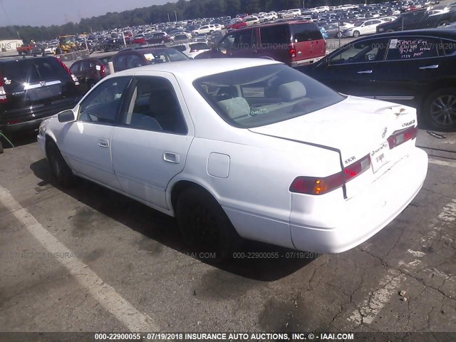 4T1BG22K2XU891132 - 1999 TOYOTA CAMRY CE/LE/XLE თეთრი ფოტო 3