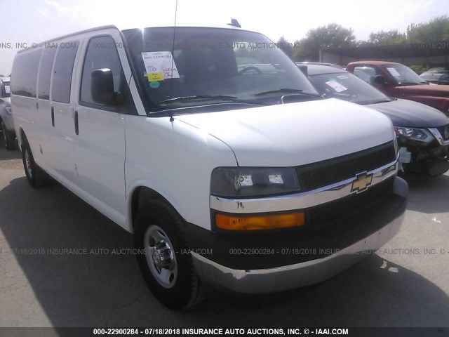 1GAZGPFG7H1195271 - 2017 CHEVROLET EXPRESS G3500 LT WHITE photo 1