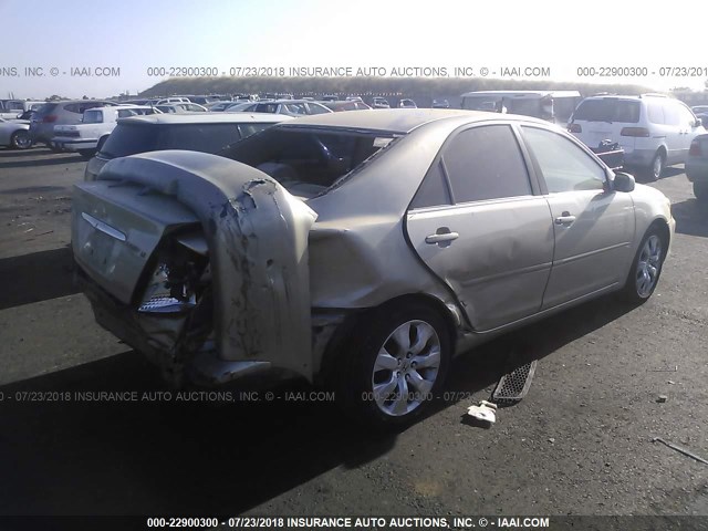 JTDBE32K140273688 - 2004 TOYOTA CAMRY LE/XLE GOLD photo 4