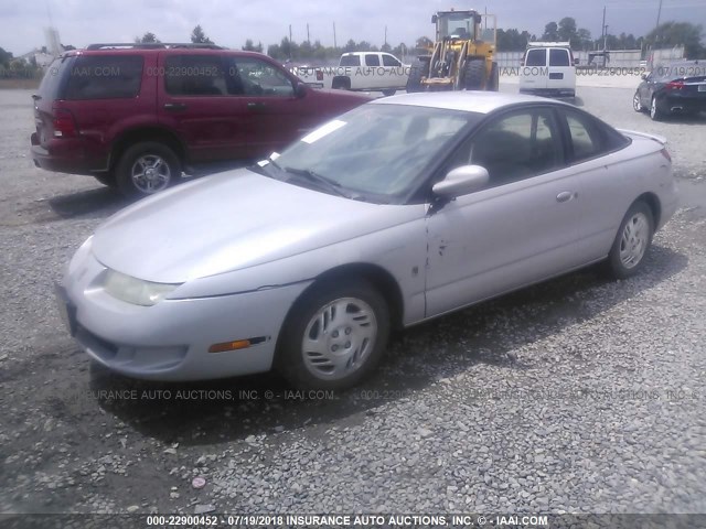 1G8ZR1279YZ105375 - 2000 SATURN SC2 SILVER photo 2