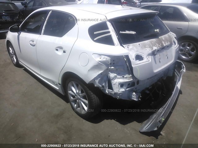 JTHKD5BHXD2161039 - 2013 LEXUS CT 200 WHITE photo 3