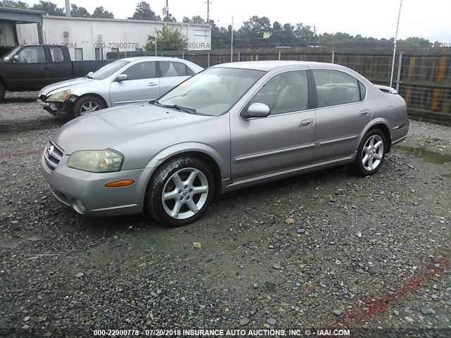 JN1DA31D02T405166 - 2002 NISSAN MAXIMA GLE/GXE/SE SILVER photo 2