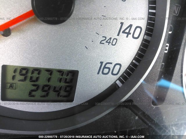 JN1DA31D02T405166 - 2002 NISSAN MAXIMA GLE/GXE/SE SILVER photo 7