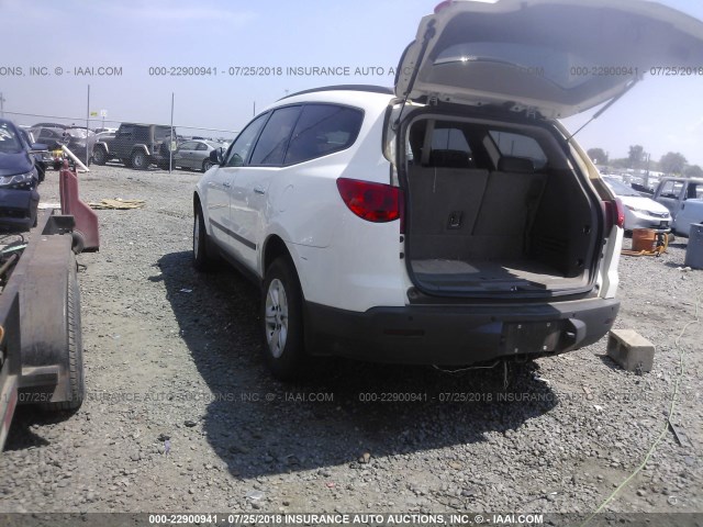 1GNKRFED5CJ164864 - 2012 CHEVROLET TRAVERSE LS WHITE photo 3