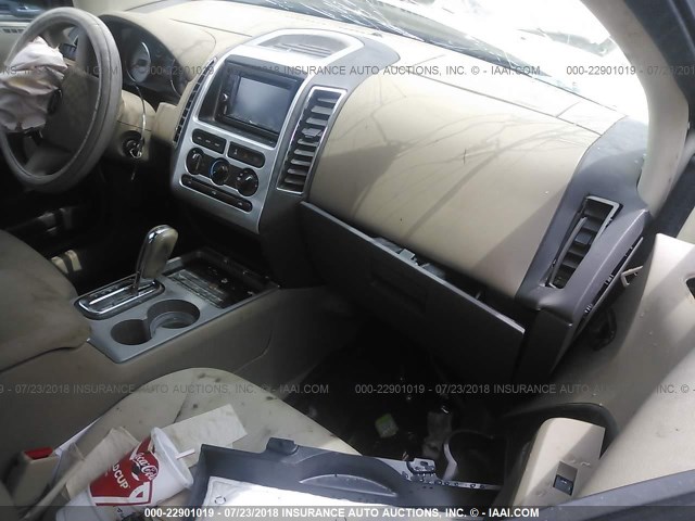 2FMDK38C97BA77532 - 2007 FORD EDGE SEL WHITE photo 5