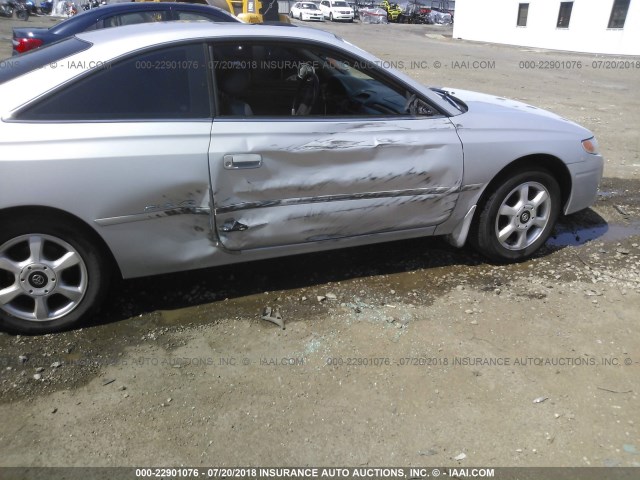 2T1CF28P21C539509 - 2001 TOYOTA CAMRY SOLARA SE/SLE Gümüş foto 6