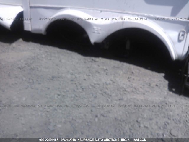 5SFBF30239E013607 - 2009 HEARTLAND BIGHORN 3055RL  თეთრი ფოტო 7