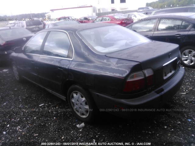 1HGCD5635VA209656 - 1997 HONDA ACCORD LX/EX BLACK photo 3