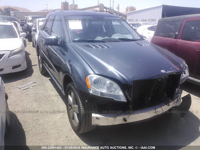 4JGBB8GB1BA686518 - 2011 MERCEDES-BENZ ML 350 4MATIC BLUE photo 1