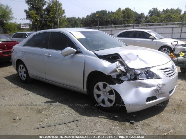 4T1BE46K49U361713 - 2009 TOYOTA CAMRY SE/LE/XLE SILVER photo 1