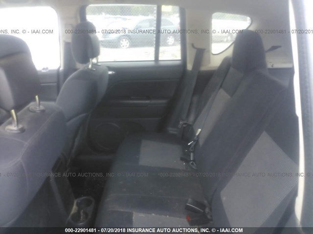 1C4NJCEA4CD631238 - 2012 JEEP COMPASS LATITUDE 黑色 照片 8