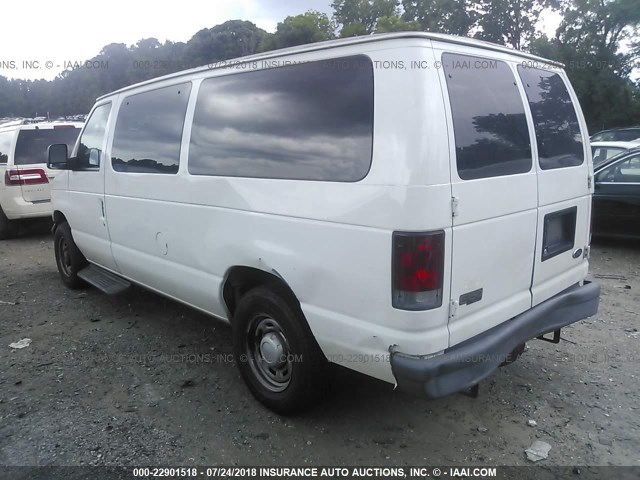 1FMRE11L14HA46415 - 2004 FORD ECONOLINE E150 WAGON WHITE photo 3