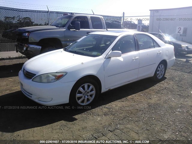 JTDBF30KX20019880 - 2002 TOYOTA CAMRY LE/XLE/SE 白色 照片 2