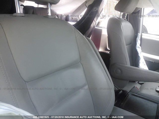 5TDYK3DC7FS603911 - 2015 TOYOTA SIENNA XLE/LIMITED BLUE photo 8