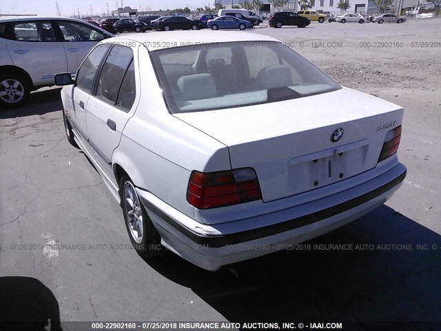 WBACD4320WAV59215 - 1998 BMW 328 I AUTOMATIC WHITE photo 3