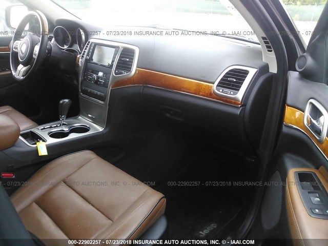 1J4RS6GG2BC611425 - 2011 JEEP GRAND CHEROKEE OVERLAND BLACK photo 5