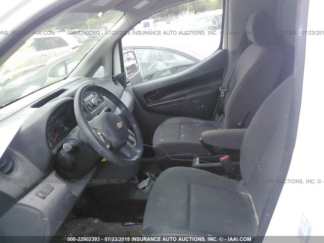 3N63M0YNXFK708692 - 2015 CHEVROLET CITY EXPRESS LS WHITE photo 5