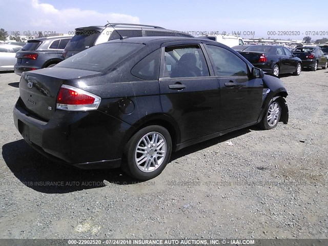 1FAHP35N88W144723 - 2008 FORD FOCUS SE/SEL/SES BLACK photo 4