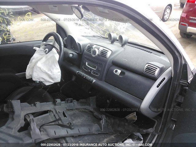 WMEEJ31X09K208494 - 2009 SMART FORTWO PURE/PASSION BLACK photo 5