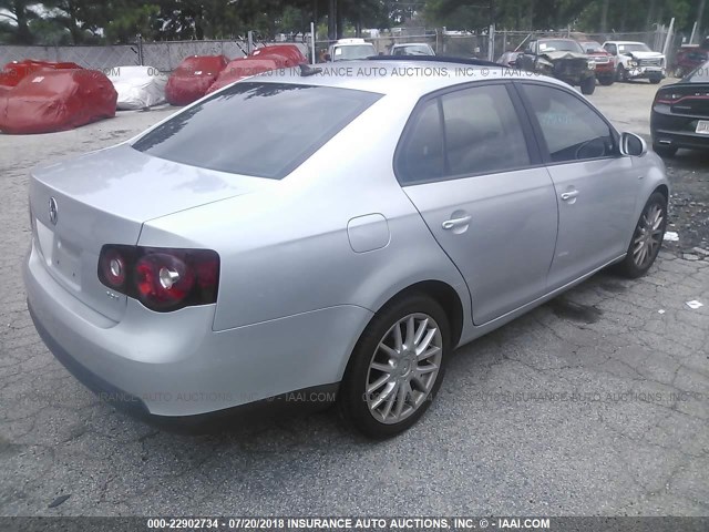 3VWRJ71K68M153792 - 2008 VOLKSWAGEN JETTA WOLFSBURG 银色 照片 4