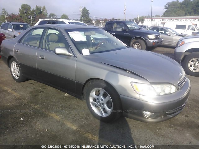 JT8BF28G910325718 - 2001 LEXUS ES 300 GOLD photo 1