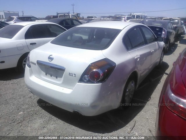 1N4AL2AP4CN507807 - 2012 NISSAN ALTIMA S WHITE photo 4