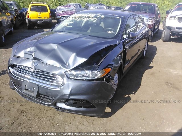 3FA6P0UU4FR160688 - 2015 FORD FUSION S HYBRID GRAY photo 2