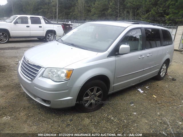 2A8HR54139R565248 - 2009 CHRYSLER TOWN & COUNTRY TOURING SILVER photo 2