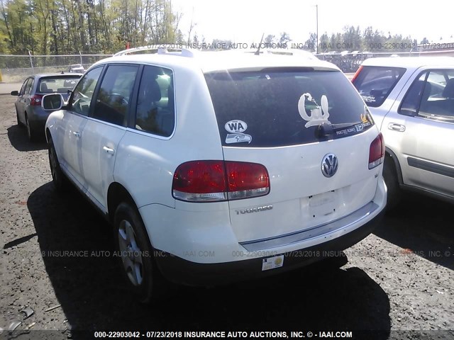 WVGZE77LX7D006369 - 2007 VOLKSWAGEN TOUAREG V6 WHITE photo 3