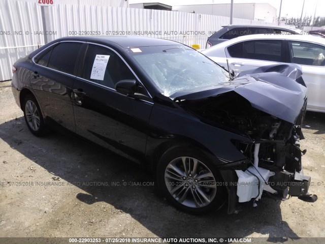 4T1BF1FK6GU567740 - 2016 TOYOTA CAMRY LE/XLE/SE/XSE 黑色 照片 1
