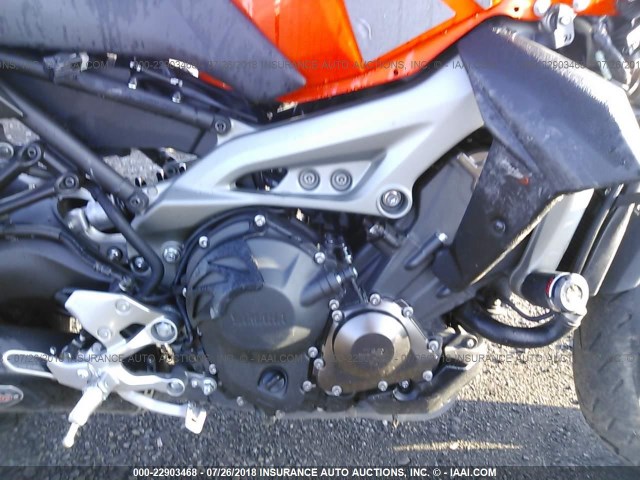 JYARN33E7EA002049 - 2014 YAMAHA FZ09 ORANGE photo 8