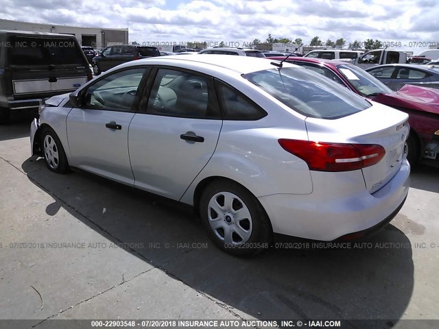 1FADP3E23GL245544 - 2016 FORD FOCUS S SILVER photo 3