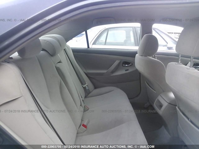 4T1BF3EK0BU163693 - 2011 TOYOTA CAMRY SE/LE/XLE GRAY photo 8