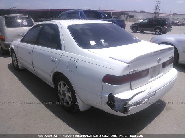 JT2BF22K9X0229698 - 1999 TOYOTA CAMRY LE/XLE 白色 照片 3