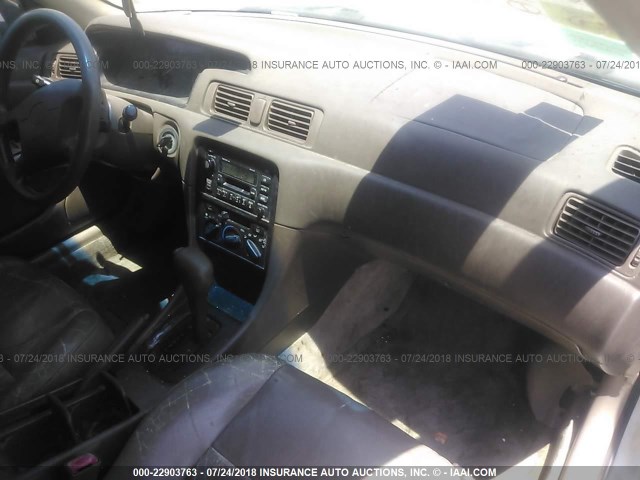 JT2BF22K9X0229698 - 1999 TOYOTA CAMRY LE/XLE 白色 照片 5