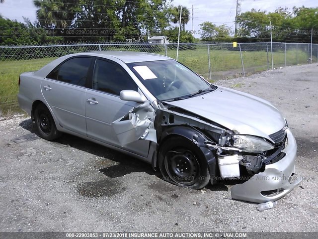 4T1BE30K14U910201 - 2004 TOYOTA CAMRY LE/XLE/SE 银色 照片 1