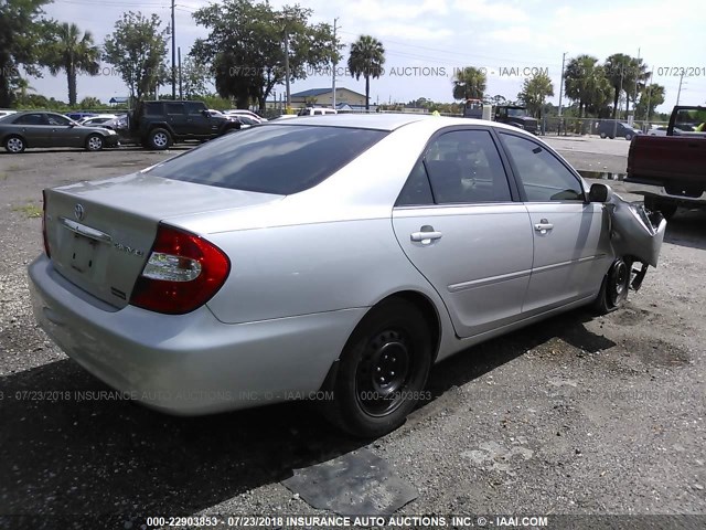 4T1BE30K14U910201 - 2004 TOYOTA CAMRY LE/XLE/SE 银色 照片 4